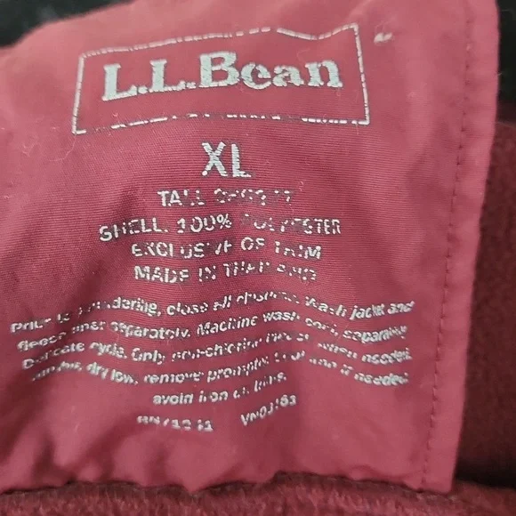 L.L. Bean Zip Up Burgundy Fleece XLT - Picture 2 of 8